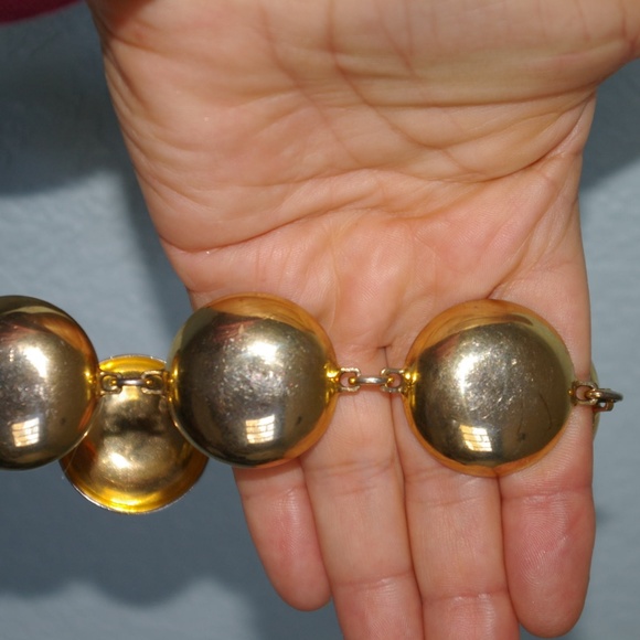 VINTAGE LEATHER  BELT GOLD COLOR  CONCHOS - Picture 6 of 8